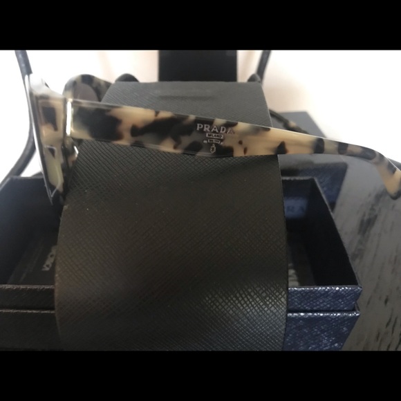 Sunglasses - Picture 2 of 3